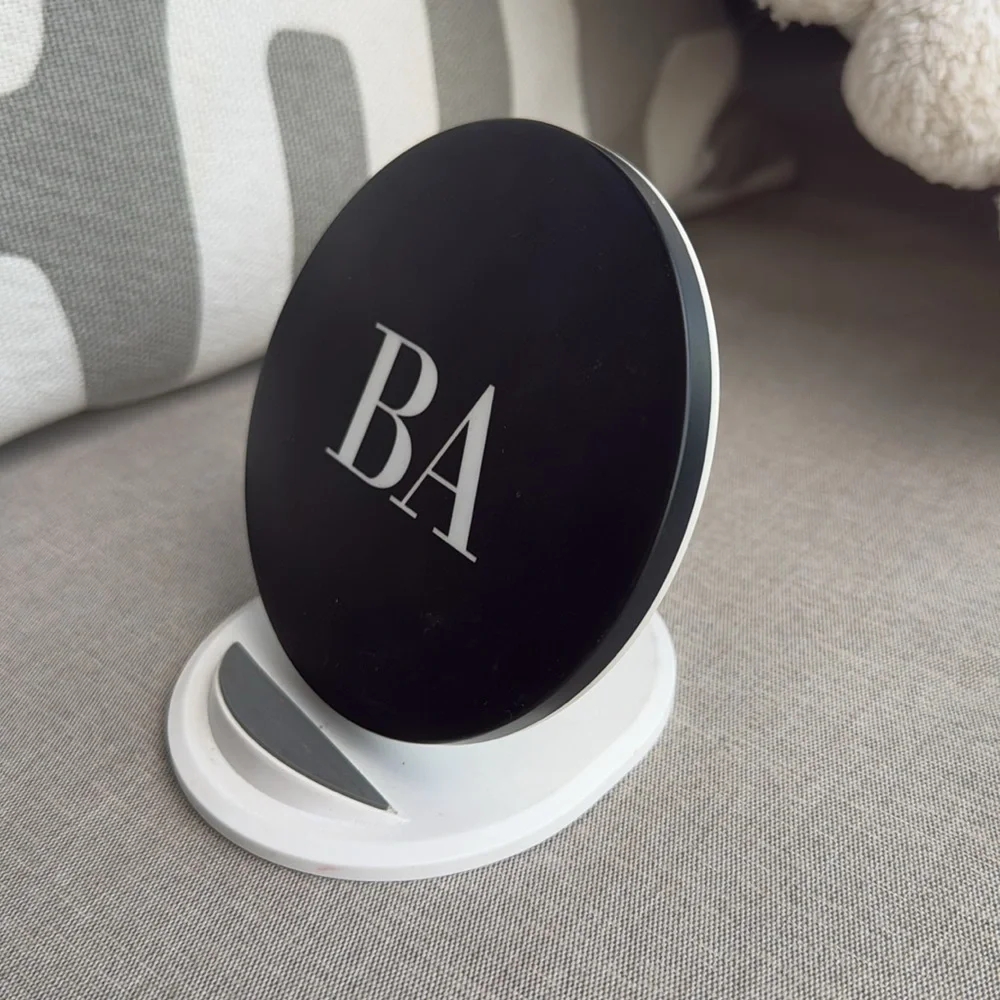 Wireless Fast Charging Dual-Port Phone Charger, Live x Maintain